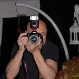 Post Dany si spoglia sul letto nudo esplicito video 7 di 11  