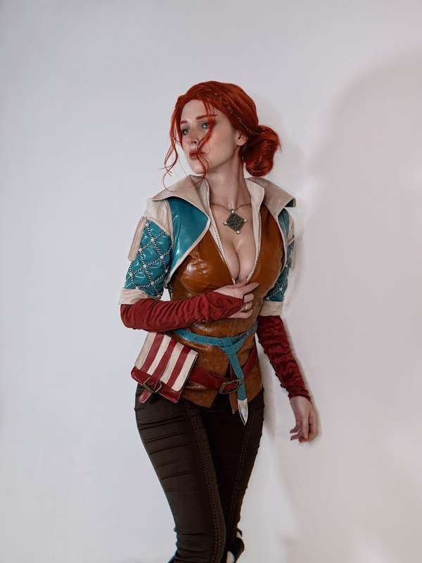 Vi ✧ ヴイ - Your Triss❤️‍🔥 