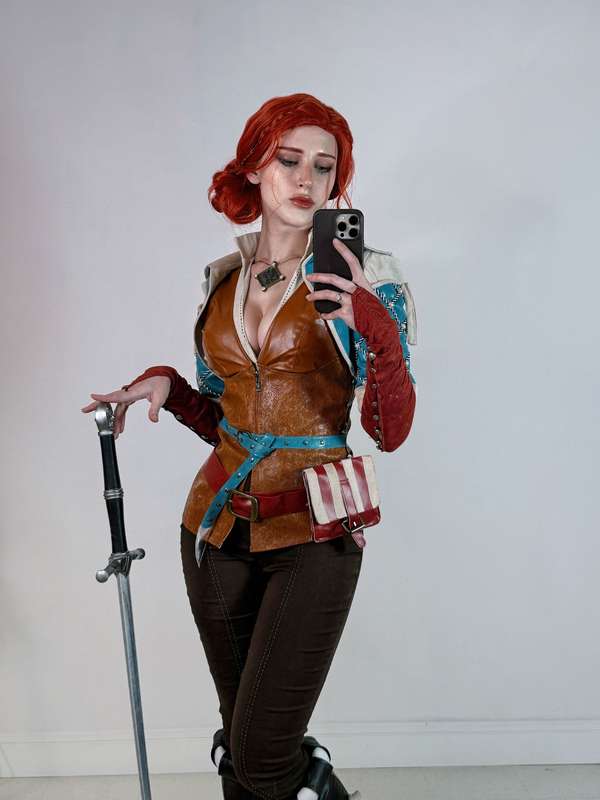 Vi ✧ ヴイ - Triss is back 🔥