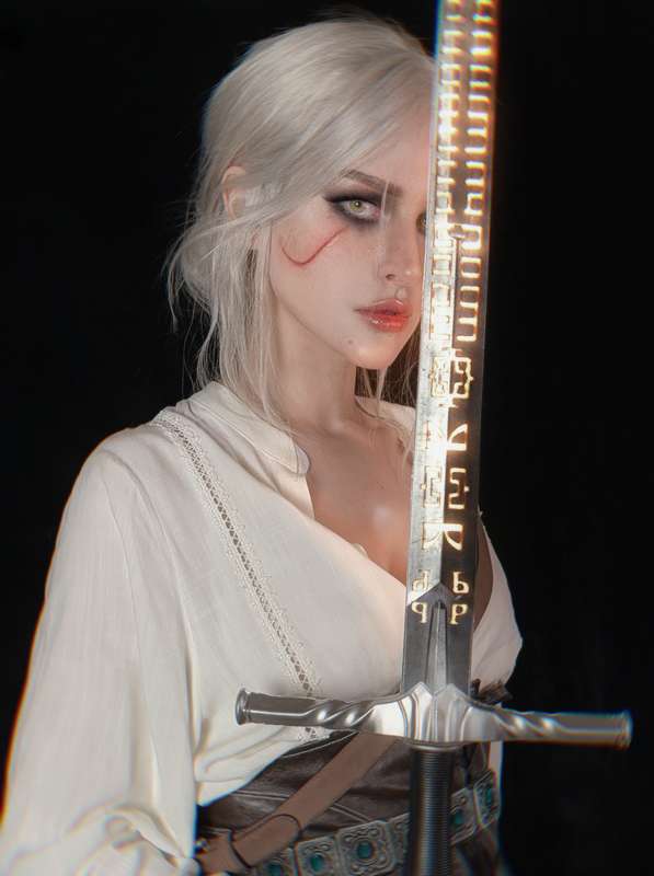 Vi ✧ ヴイ - More Ciri 🗡️