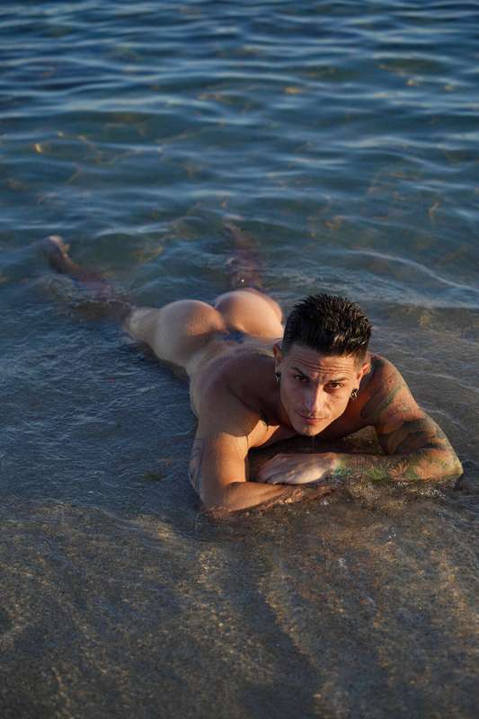 __degraphy_ - NSFW - EXPLIXIT CONTENT
MODEL BY VALZANO