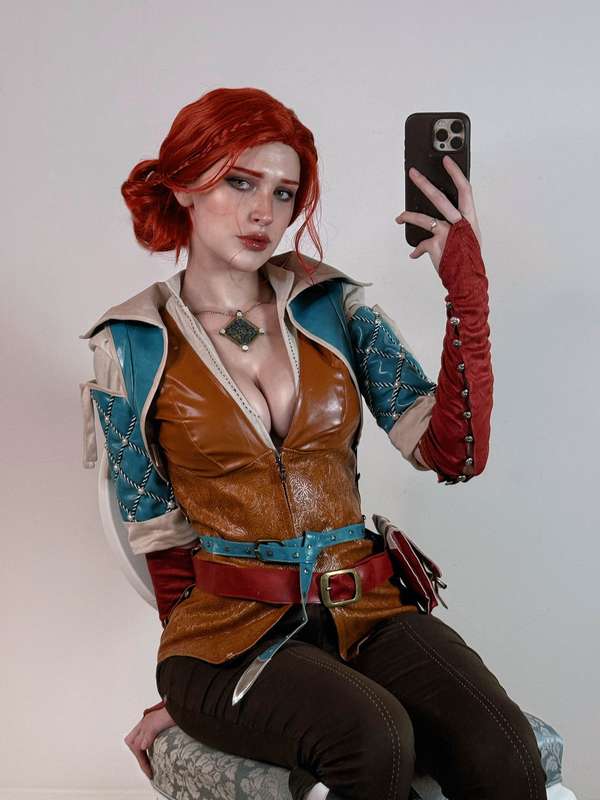 Vi ✧ ヴイ - Your Triss❤️‍🔥 