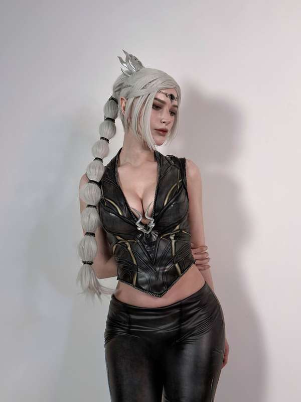 Vi ✧ ヴイ - First look on my white haired Shadowheart🤍