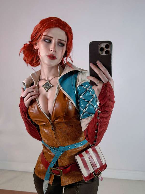 Vi ✧ ヴイ - Triss Merigold 🔥