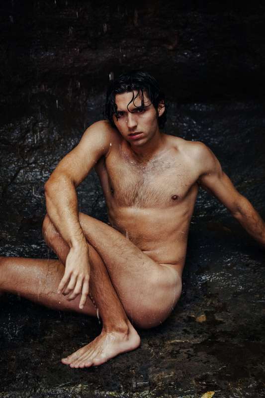 __degraphy_ - NSFW - EXPLICIT CONTENT
Model by Colby Harris