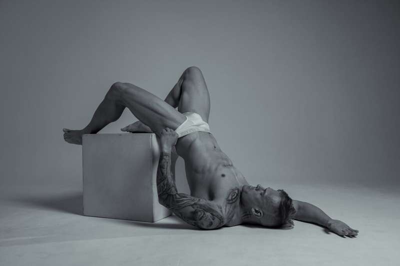 __degraphy_ - NSFW - EXPLICIT CONTENT
Model by Stas