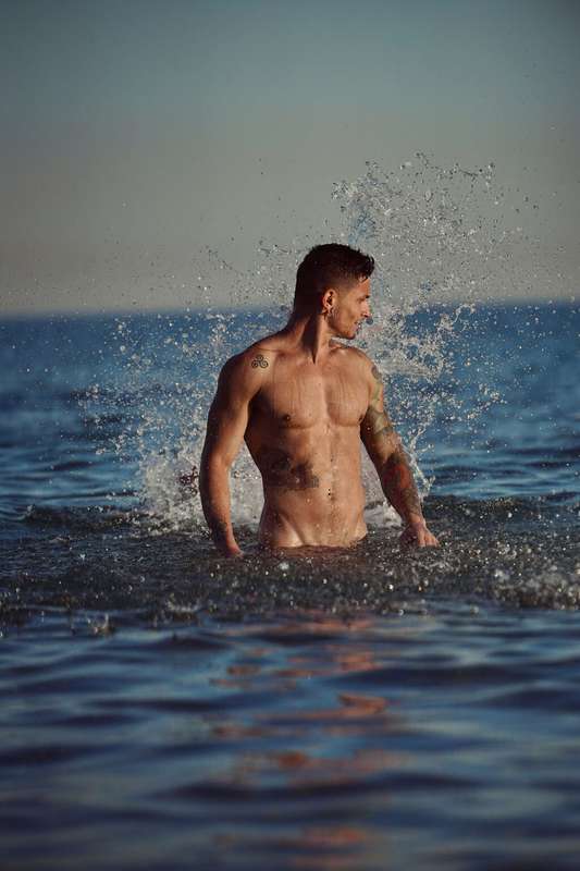__degraphy_ - NSFW - EXPLIXIT CONTENT
MODEL BY VALZANO