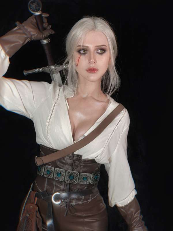 Vi ✧ ヴイ - More Ciri 🗡️
