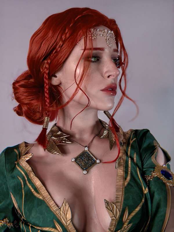 Vi ✧ ヴイ - Your Triss❤️‍🔥 