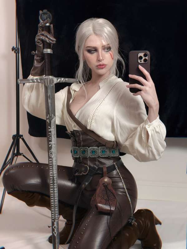 Vi ✧ ヴイ - More Ciri 🗡️