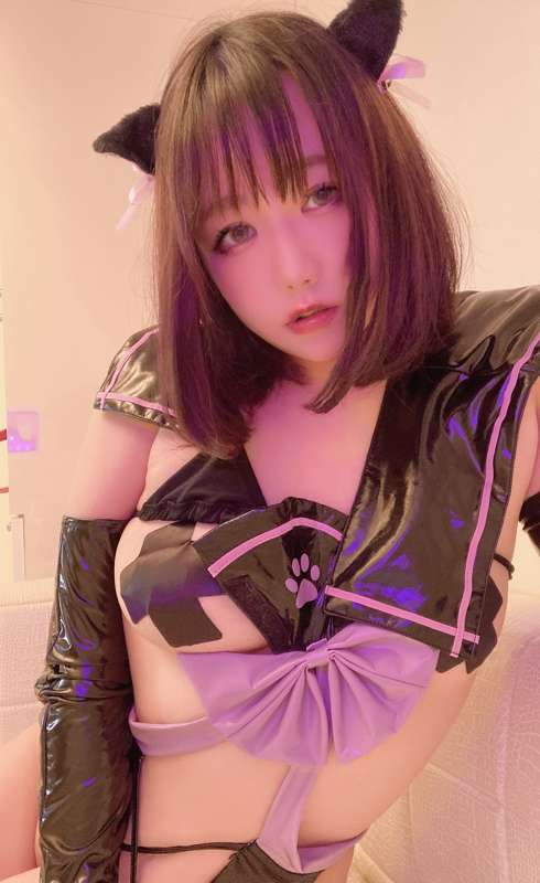 花房マキ