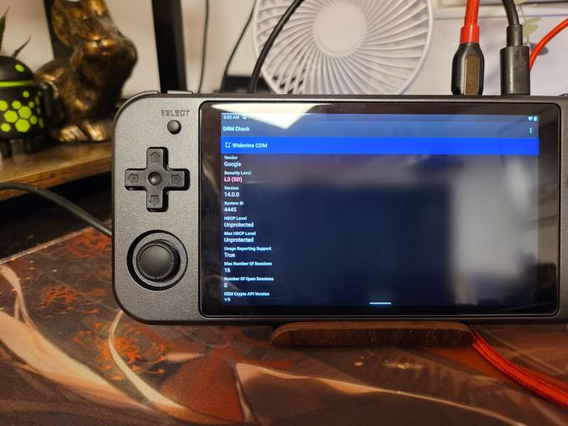 Anbernic RG552 AOSP 11 Beta #18 (Widevine L3 & OC tweaks)