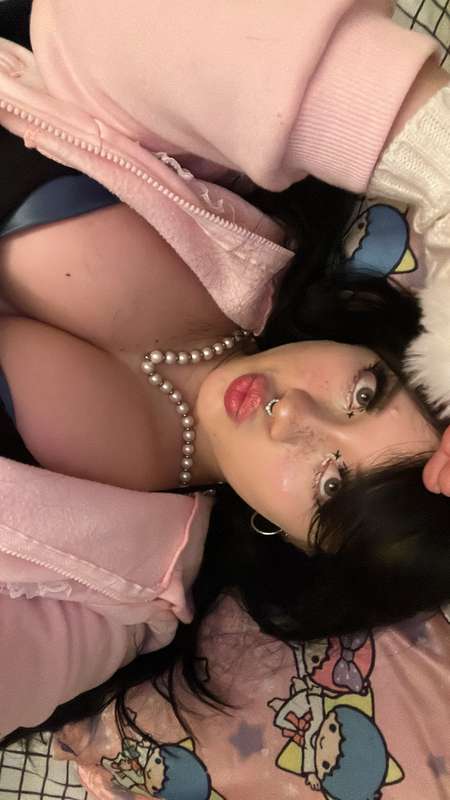 6_audrey_9-:0